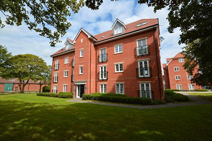 2 Bedroom Flat For Sale In Colonel Drive, Folkestone, CT20