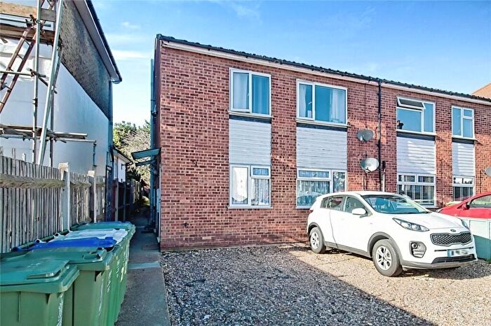 2 Bedroom Maisonette To Rent In Church Road, Bexleyheath, DA7