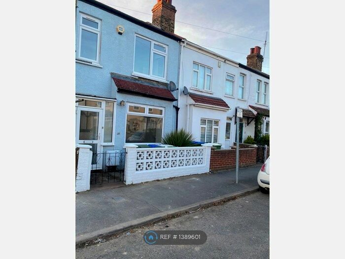 3 Bedroom Terraced House To Rent In Overton Road, London, SE2