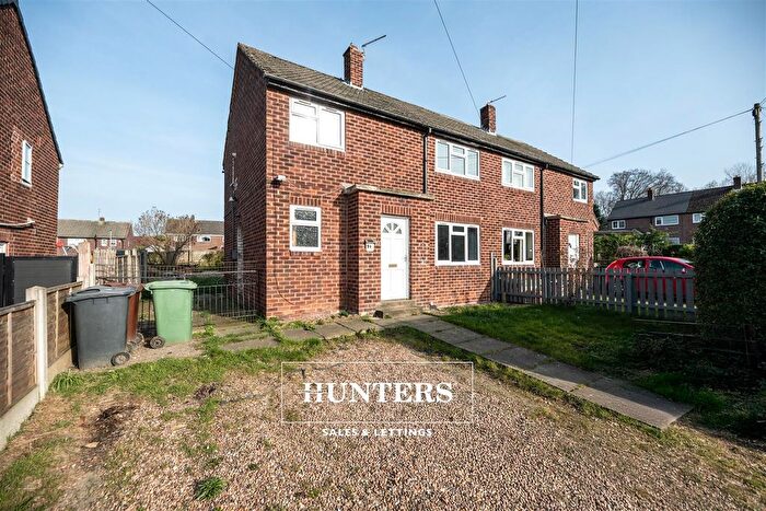 3 Bedroom Semi-Detached House For Sale In Embleton Road, Methley, Leeds, LS26
