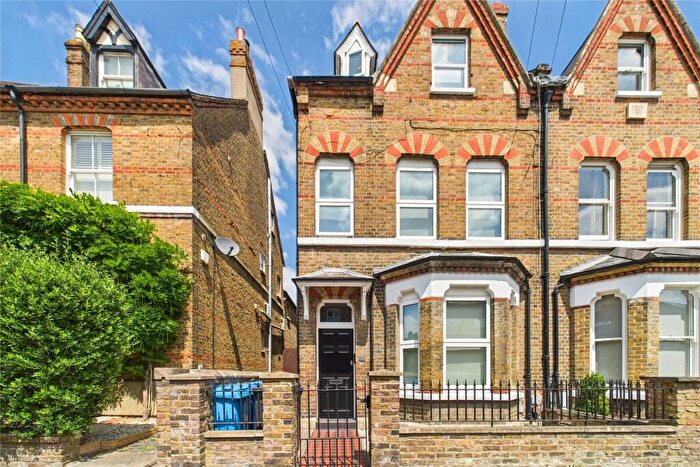 1 Bedroom Apartment To Rent In Grove Road, Windsor, Berkshire, SL4