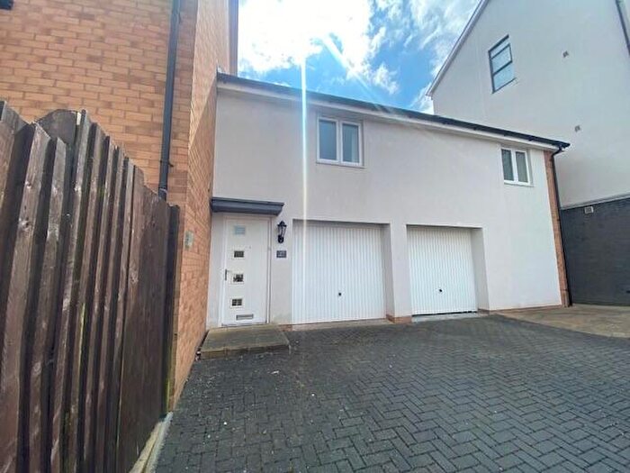 2 Bedroom House To Rent In Great Brier Leaze, Patchway, Bristol, BS34