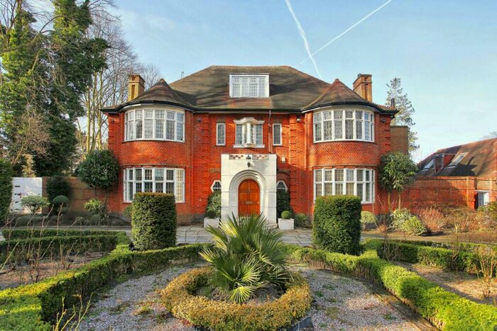 9 Bedroom Detached House To Rent In The Bishops Avenue, Hampstead Garden Suburb, London, N2