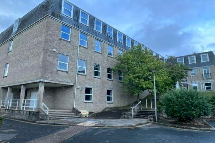 1 Bedroom Flat To Rent In Priory Road, St. Austell, PL25