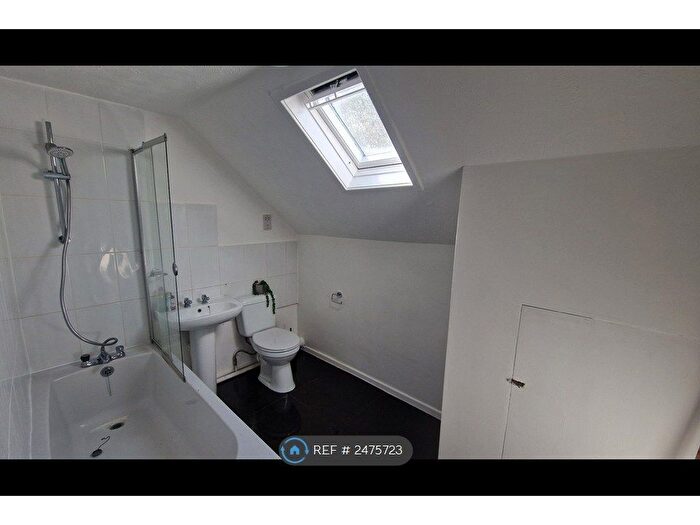 1 Bedroom Flat To Rent In Seymour Road, Crumpsall, M8