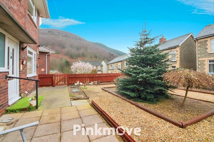 2 Bedroom Flat For Sale In Abercarn Fach, Cwmcarn, Cross Keys, Newport, NP11