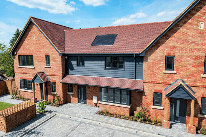 3 Bedroom Terraced House To Rent In Meadowcroft, Keens Lane, GU3