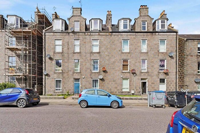 1 Bedroom Flat For Sale In C, Walker Road, Aberdeen, AB11