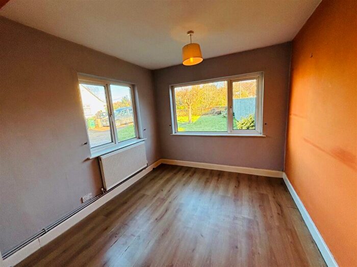 3 Bedroom Detached Bungalow For Sale In Sandridge Road, Melksham, SN12