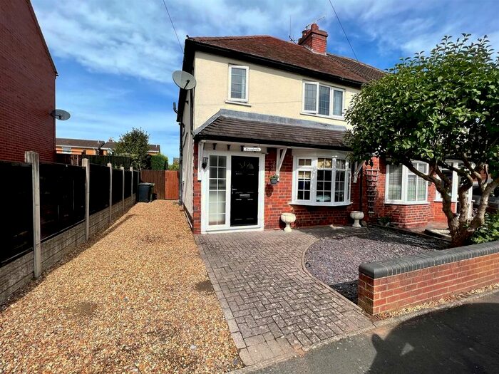 3 Bedroom Semi-Detached House To Rent In Craigleith, New Street, Kingswinford, DY6