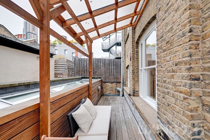 2 Bedroom Flat For Sale In Old Nichol Street, Shoreditch, E2