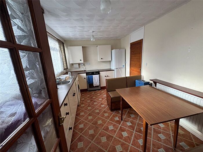 3 Bedroom End Terrace House For Sale In Sumburgh Croft, Birmingham, West Midlands, B35