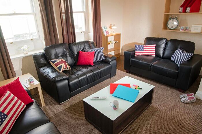 6 Bedroom Private Hall To Rent In King Street, Lancaster, LA1