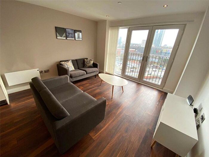 2 Bedroom Apartment To Rent In Wilburn Basin, Salford, Manchester City, M5