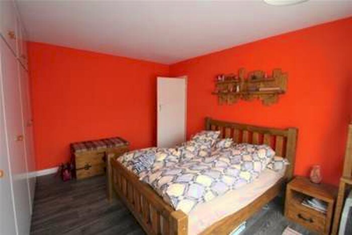 2 Bedroom Maisonette Flat To Rent In Blenheim Court, Sidcup, DA14