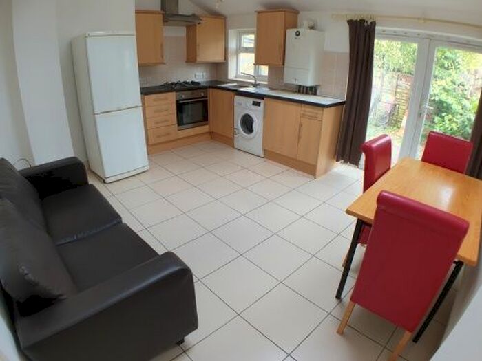 1 Bedroom Detached House To Rent In Seacourt Road, Botley, OX2