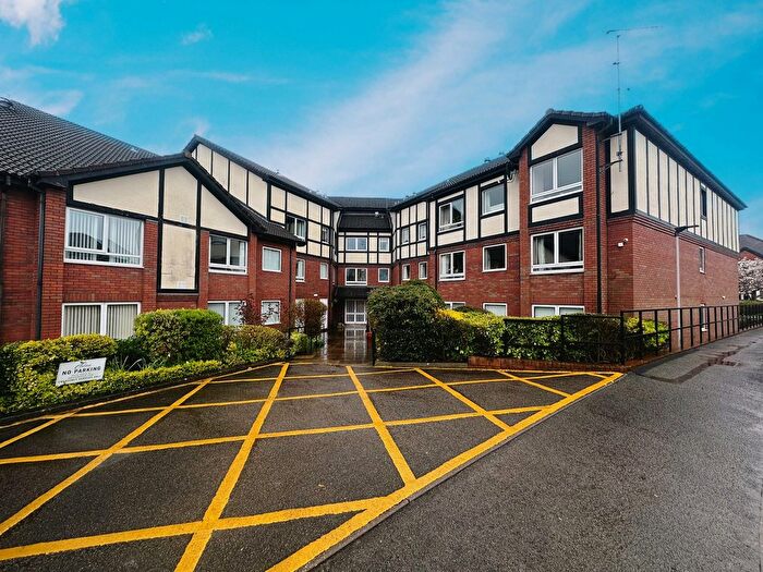 1 Bedroom Flat For Sale In Pennhouse Avenue, Wolverhampton, WV4