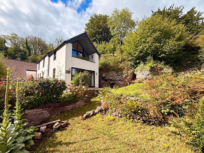 3 Bedroom Semi-Detached House For Sale In Street End Lane, Blagdon, BS40