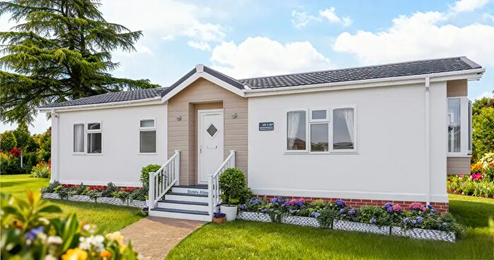 2 Bedroom Park Home For Sale In Wells, Somerset, BA5