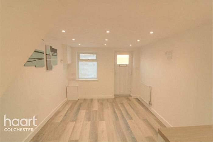 1 Bedroom Terraced House To Rent In Magdalen Street, Colchester, CO1