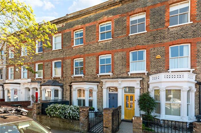 5 Bedroom Terraced House For Sale In Gillespie Road, Highbury, N5