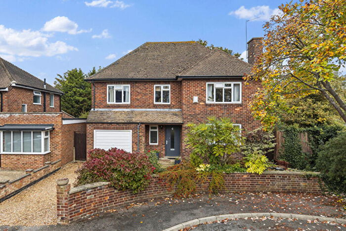 5 Bedroom Detached House For Sale In Cranleigh Road, Kettering, NN15