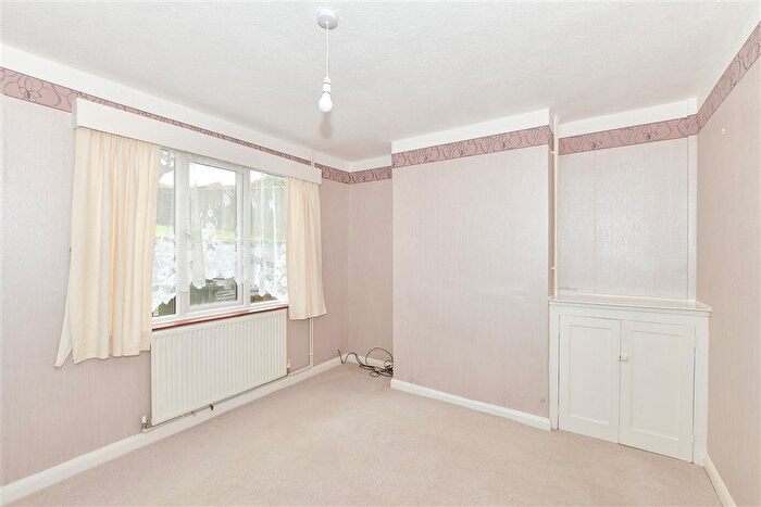3 Bedroom Semi-Detached House For Sale In Manor Way, Uckfield, East Sussex, TN22