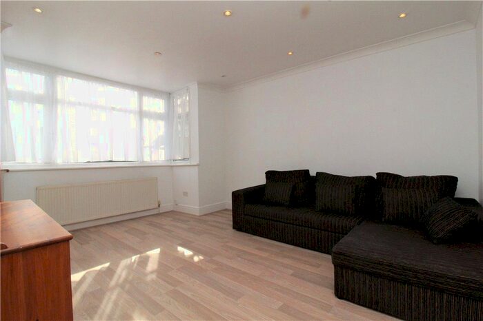 3 Bedroom Maisonette To Rent In Church Road, Northolt, UB5