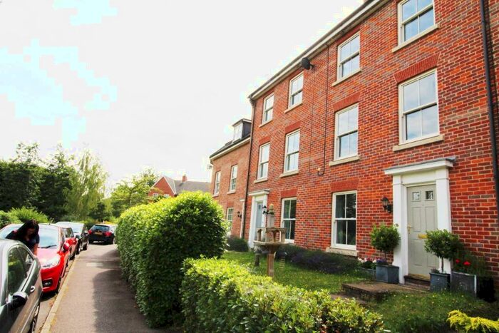 4 Bedroom Terraced House To Rent In Barwell Road, Bury St Edmunds, IP33