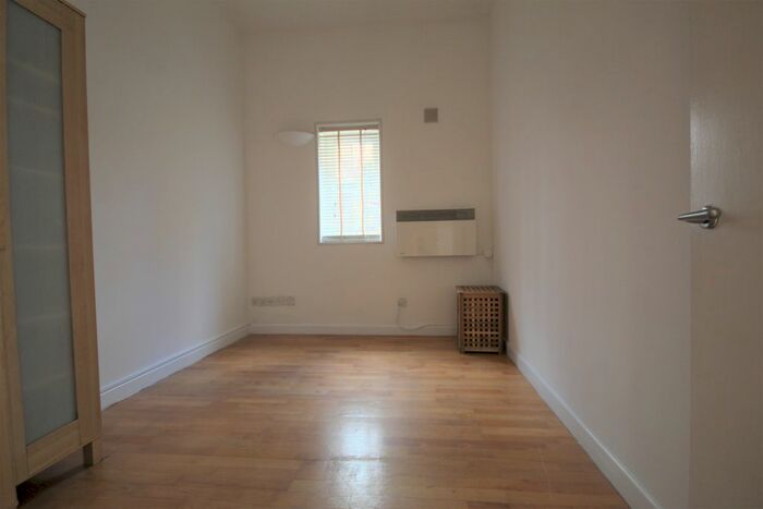 2 Bedroom Flat To Rent In Cheshire Street, Shoreditch E2