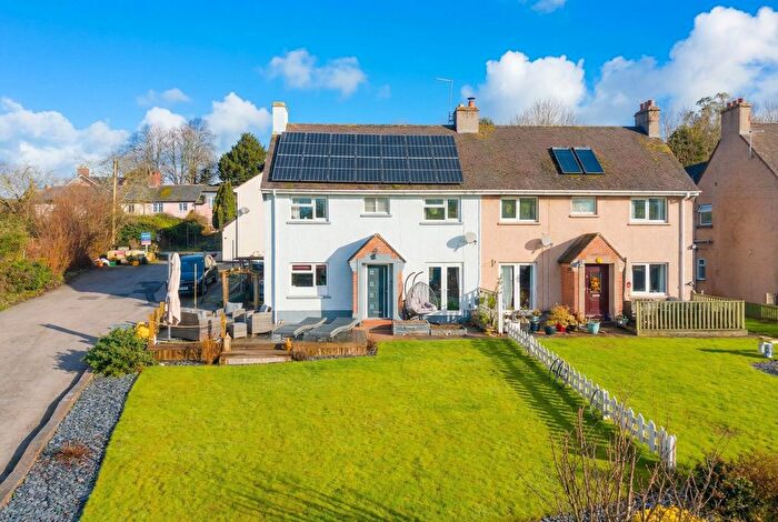 4 Bedroom Semi-Detached House For Sale In Snows Estate, Sandford, EX17