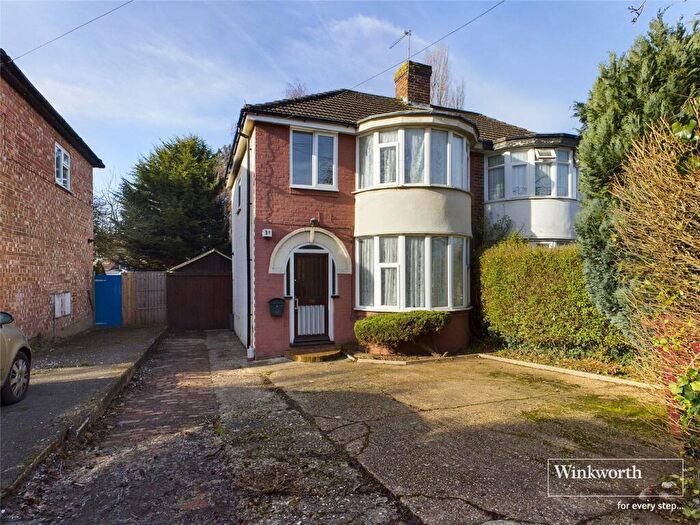 3 Bedroom Semi-Detached House To Rent In Windermere Road, Reading, Berkshire, RG2