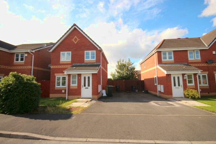 3 Bedroom Detached House To Rent In Milton Close, Ellesmere Port, CH65
