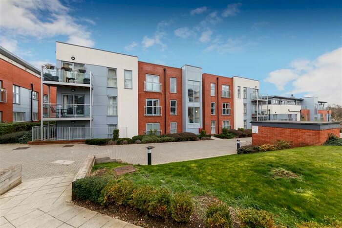 1 Bedroom Apartment To Rent In Charrington Place, St. Albans, AL1