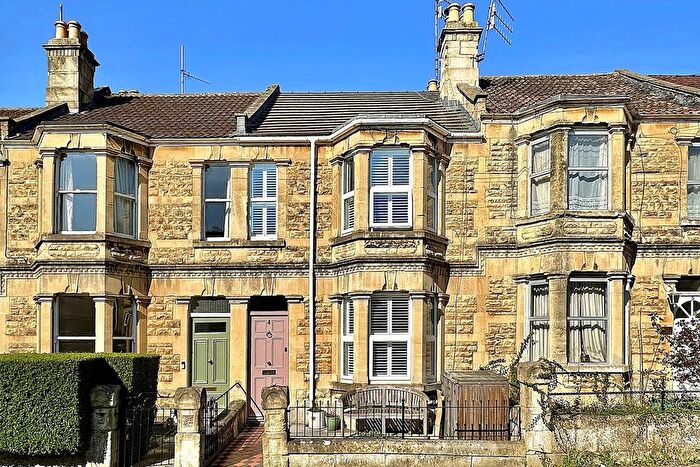 3 Bedroom Terraced House For Sale In Pulteney Avenue, Bath, BA2