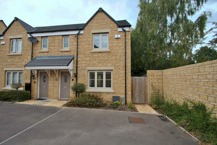 3 Bedroom Semi-Detached House For Sale In Castle Close, Gotherington, Gotherington, GL52