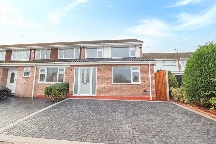 3 Bedroom End Of Terrace House For Sale In Alpine Rise, Styvechale Grange, Coventry, CV3