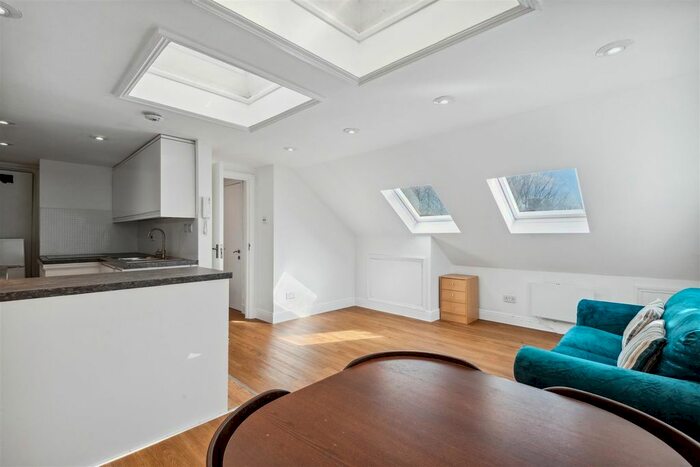 1 Bedroom Flat To Rent In Ellesmere Road, Chiswick, London, W4