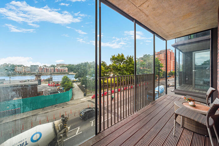 2 Bedroom Apartment For Sale In New Union Square, Nine Elms, SW11