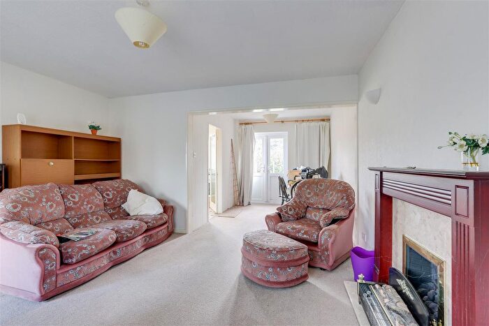 2 Bedroom Detached House For Sale In Bar Lane, Basford, Nottinghamshire, NG6