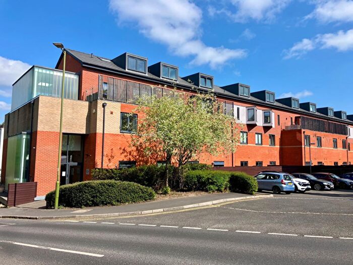 1 Bedroom Flat To Rent In Apex House, Camp Road, St Albans, AL1