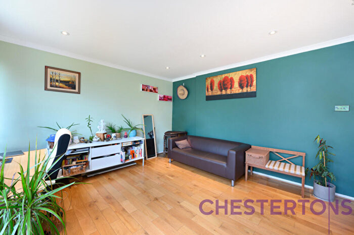 3 Bedroom Flat To Rent In Humber Road, Canary Wharf, SE3