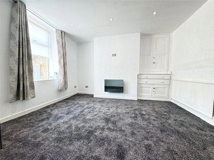 2 Bedroom Terraced House To Rent In Victoria Street, Rawtenstall, Rossendale, BB4