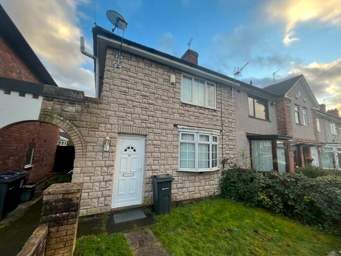 3 Bedroom House To Rent In Jerrys Lane, Birmingham, B23