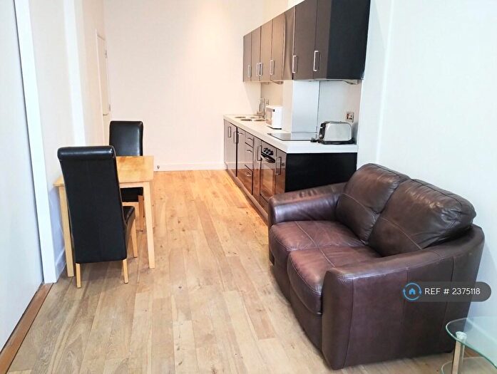 1 Bedroom Flat To Rent In Tayson House, Bradford, BD1