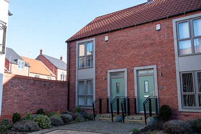 2 Bedroom End Of Terrace House To Rent In Scotts Square, Kingston Upon Hull, HU1