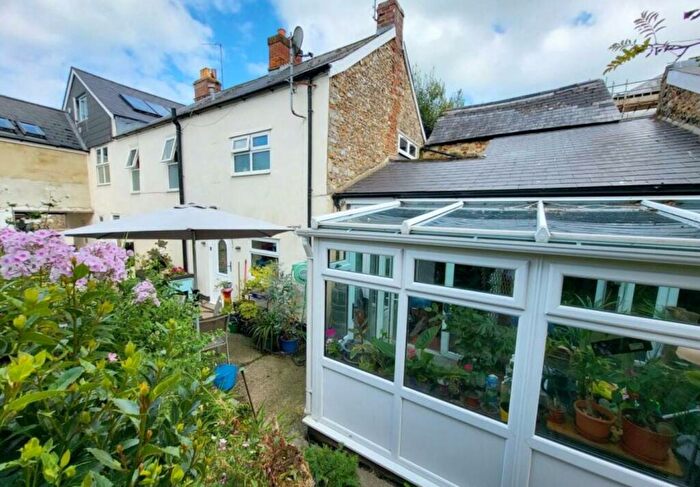 4 Bedroom Terraced House For Sale In Queen Street, Colyton, EX24