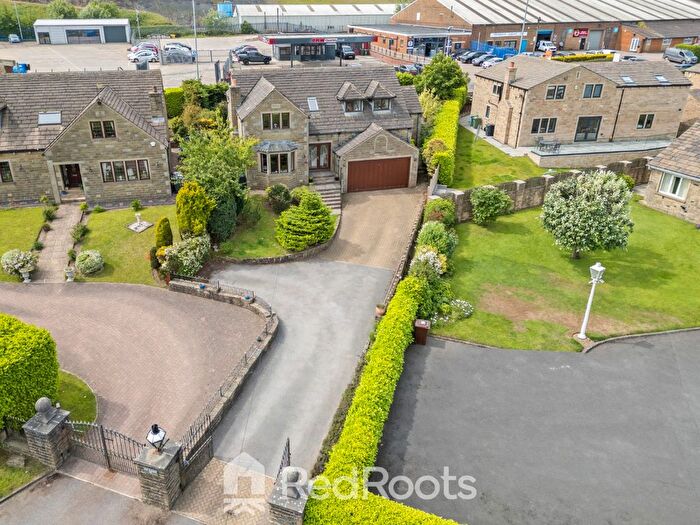 4 Bedroom Detached House For Sale In The Gables, Lane Head Road, Shepley, HD8