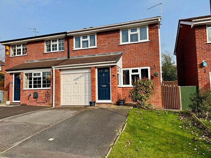 3 Bedroom Property For Sale In Dunoon Close, Holmes Chapel, CW4