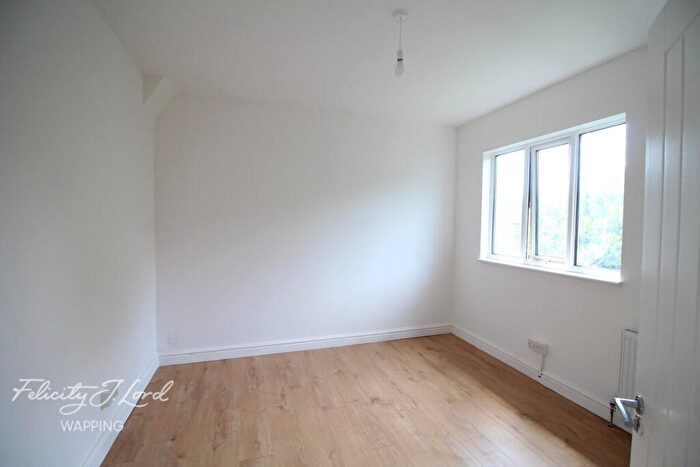 1 Bedroom Terraced House To Rent In Stothard Street, London, E1